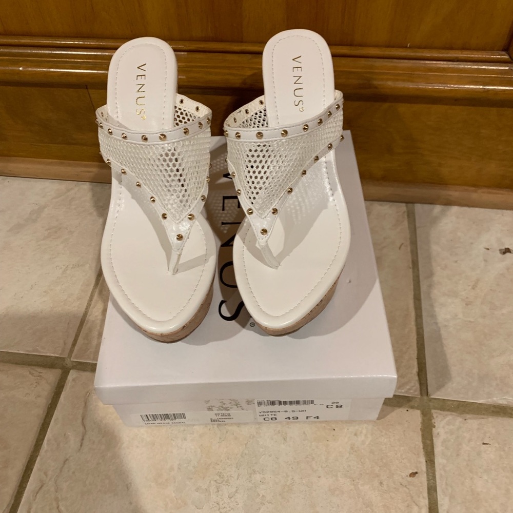 Venus White mesh Wedge